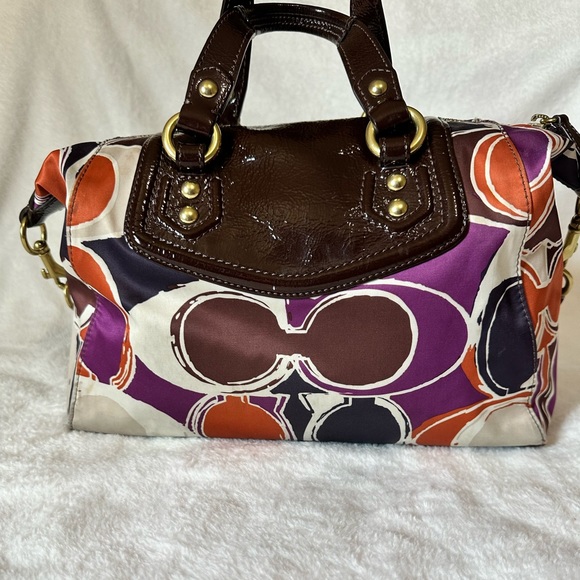 COACH ASHLEY SATCHEL WITH SHOULDER STRAP - Picture 4 of 12